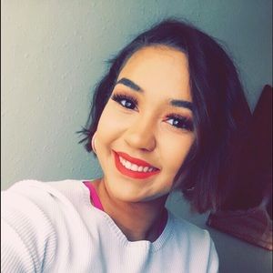 Meet your Posher, Sierra